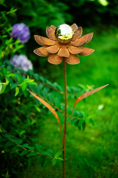 Gartenstecker Blume mit Edelstahlkugel